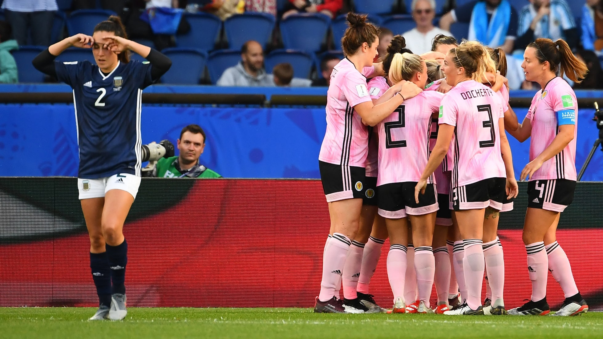 Le but de Kim Little 18' | Écosse - Argentine | Coupe du Monde Féminine de la FIFA, France 2019™