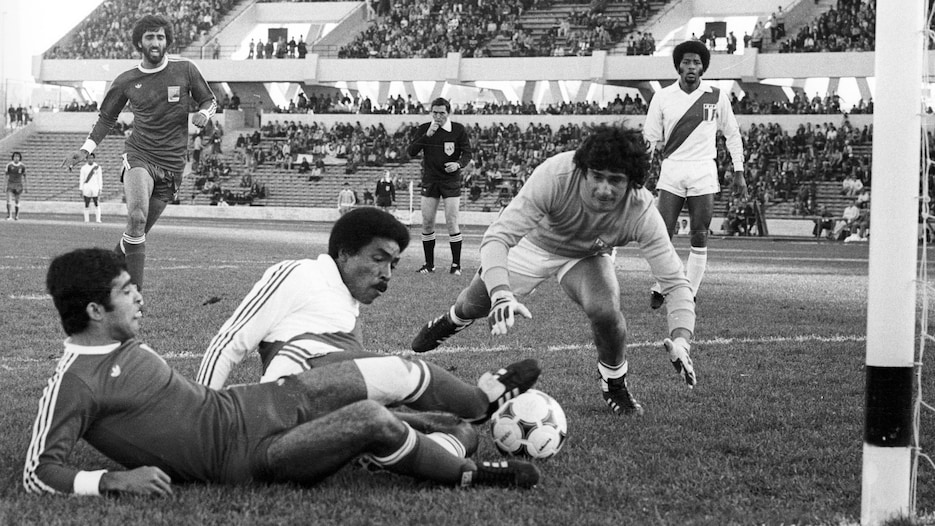 Das Tor von Hassan Rowshan 41' | Peru - IR Iran | FIFA Fussball-Weltmeisterschaft Argentinien 1978™