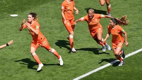 Das Tor von Dominique Janssen 47' | Niederlande - Kamerun | FIFA Frauen-Weltmeisterschaft Frankreich 2019™