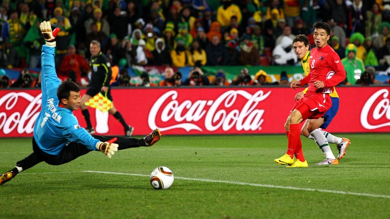 Elano Goal 71', Brazil v Korea DPR, 2010 FIFA World Cup South Africa™