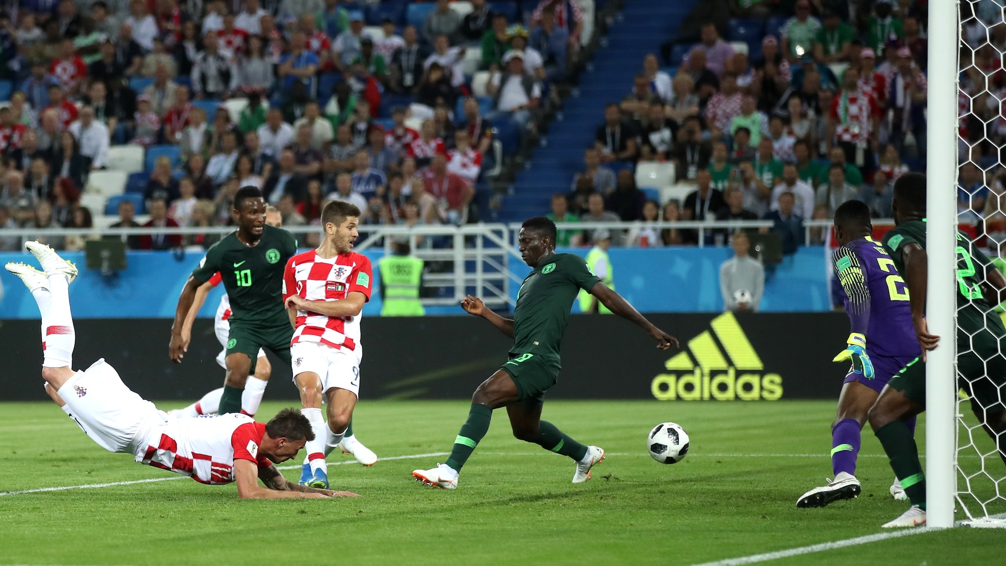 Gol en contra de Oghenekaro Etebo 33' | Kroatien - Nigeria | FIFA Fussball-Weltmeisterschaft Russland 2018™