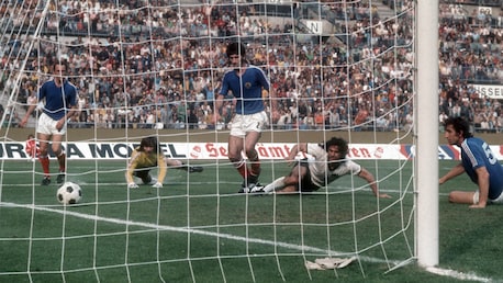 Le but de Gerd Müller 82' | Yougoslavie - République Fédérale d'Allemagne | Coupe du Monde de la FIFA, Allemagne 1974™