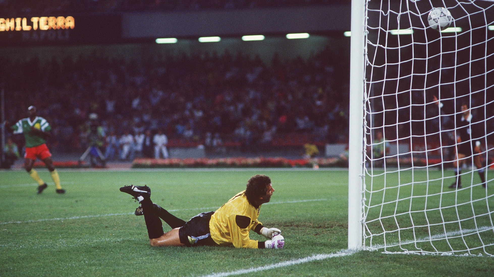 Emmanuel Kundé Goal 61' | England vs Cameroon | 1990 FIFA World Cup Italy™