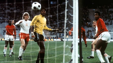Gol de Andrzej Szarmach 30' | Haití vs Polonia | Copa Mundial de la FIFA Alemania 1974™