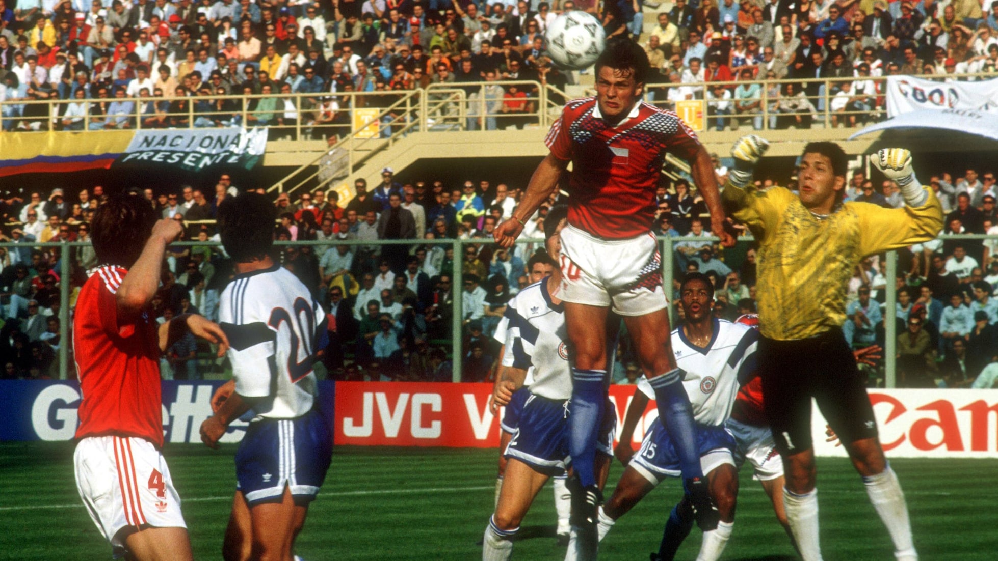 Gol de Tomáš Skuhravý 26' | EEUU vs Checoslovaquia | Copa Mundial de la FIFA Italia 1990™