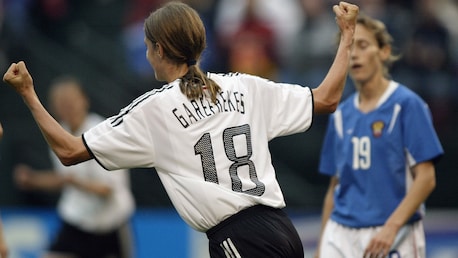 Kerstin Garefrekes Goal 62' | Germany v Russia | FIFA Women's World Cup USA 2003™