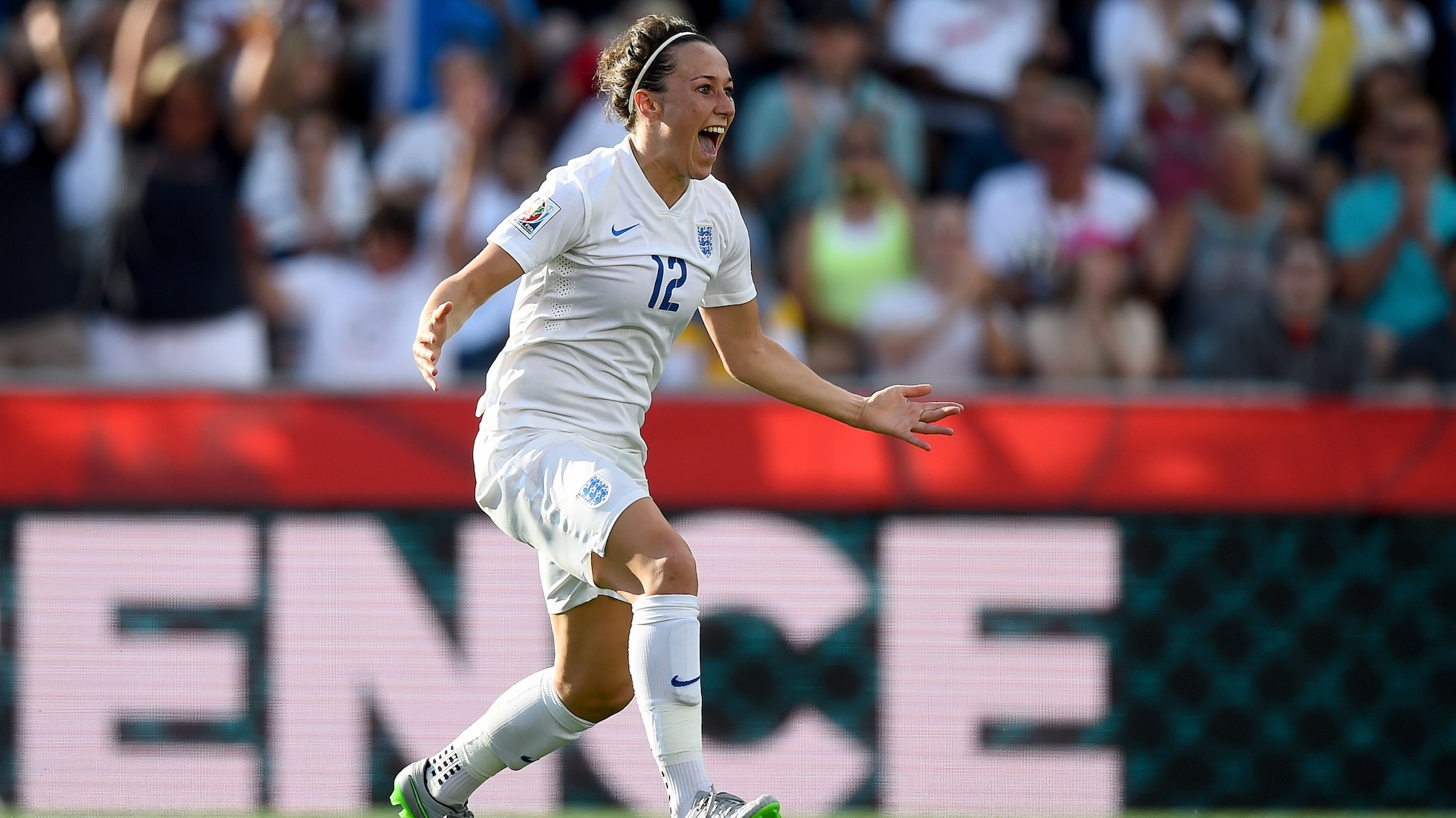 Das Tor von Lucy Bronze 75' | Norwegen - England | FIFA Frauen-Weltmeisterschaft Kanada 2015™