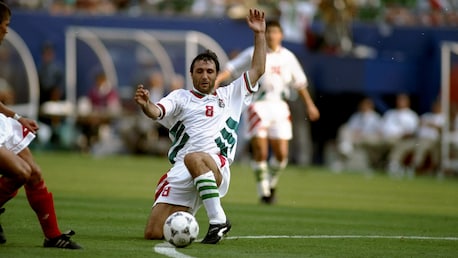 Das Tor von Hristo Stoichkov 5' | Bulgarien - Griechenland | FIFA Fussball-Weltmeisterschaft USA 1994™