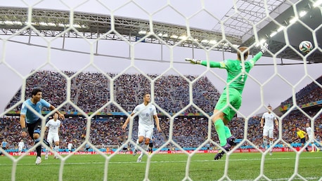 Le but de Luis Suarez 38' | Uruguay - Angleterre | Coupe du Monde de la FIFA, Brésil 2014™