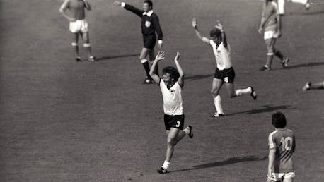 Le but de Paul Breitner 39' | Yougoslavie - République Fédérale d'Allemagne | Coupe du Monde de la FIFA, Allemagne 1974™