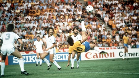 Gol di Zico 29' | Brasile vs Nuova Zelanda | Coppa del Mondo FIFA Spagna 1982™