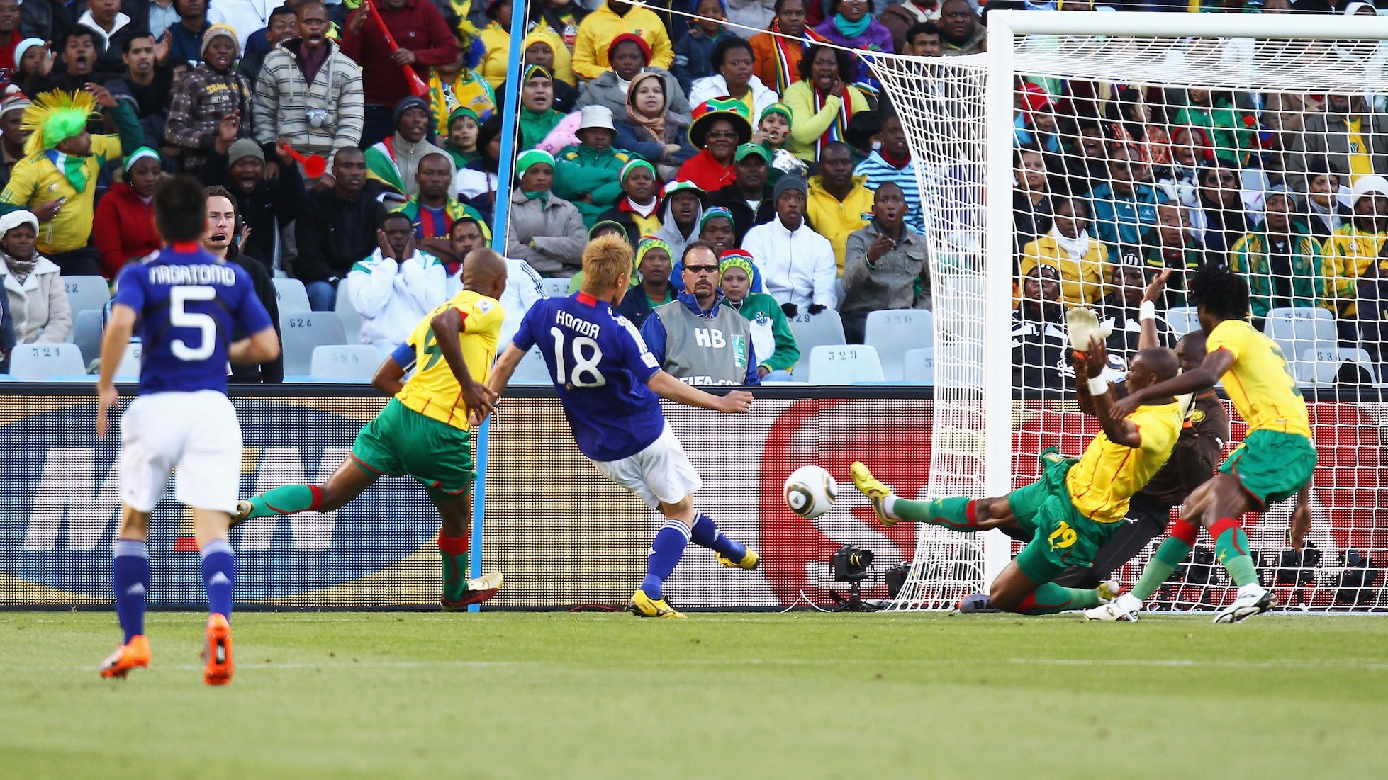 Das Tor von Keisuke Honda 38' | Japan - Kamerun | FIFA Fussball-Weltmeisterschaft Südafrika 2010™