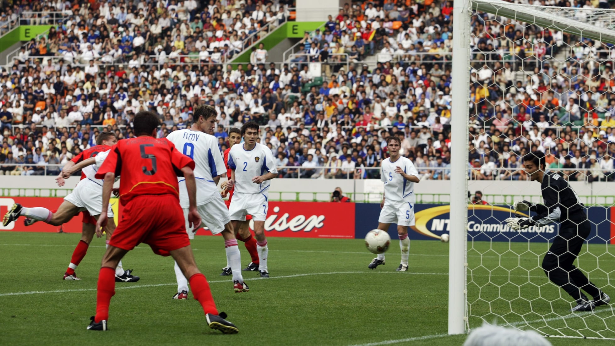 Das Tor von Wesley Sonck 78' | Belgien - Russland | FIFA Fussball-Weltmeisterschaft Korea/Japan 2002™