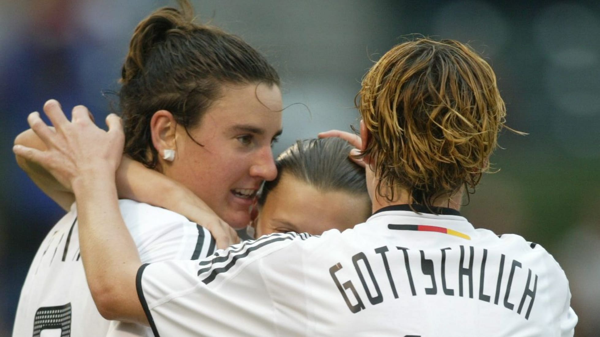 Das Tor von Pia Wunderlich 60' | Deutschland - Russland | FIFA Frauenfussball-Weltmeisterschaft USA 2003™