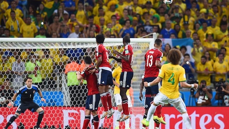 Le but de David Luiz 68' | Brésil - Colombie | Coupe du Monde de la FIFA, Brésil 2014™
