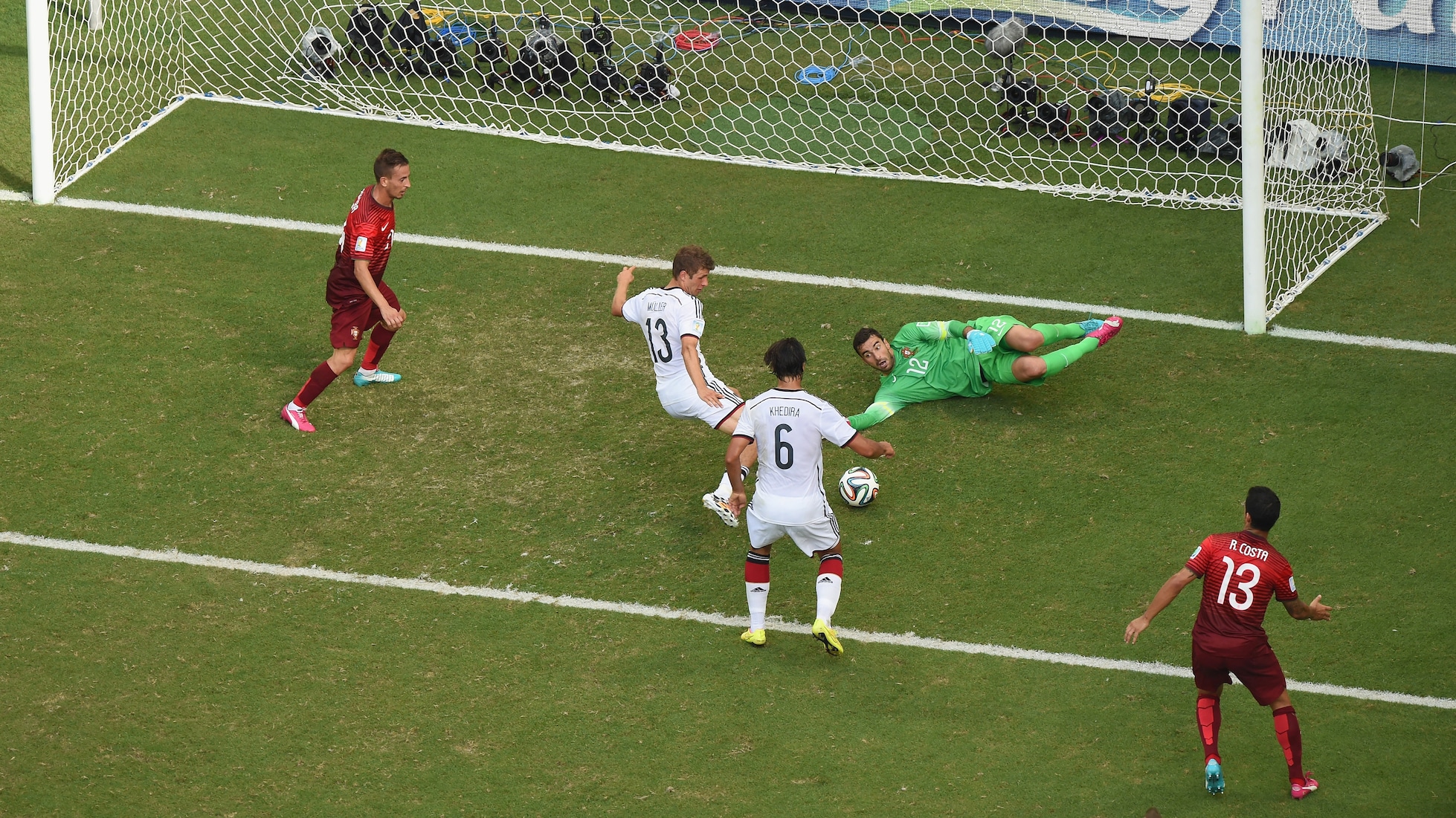 Das Tor von Thomas Muller 77' | Deutschland - Portugal | FIFA Fussball-Weltmeisterschaft Brasilien 2014™