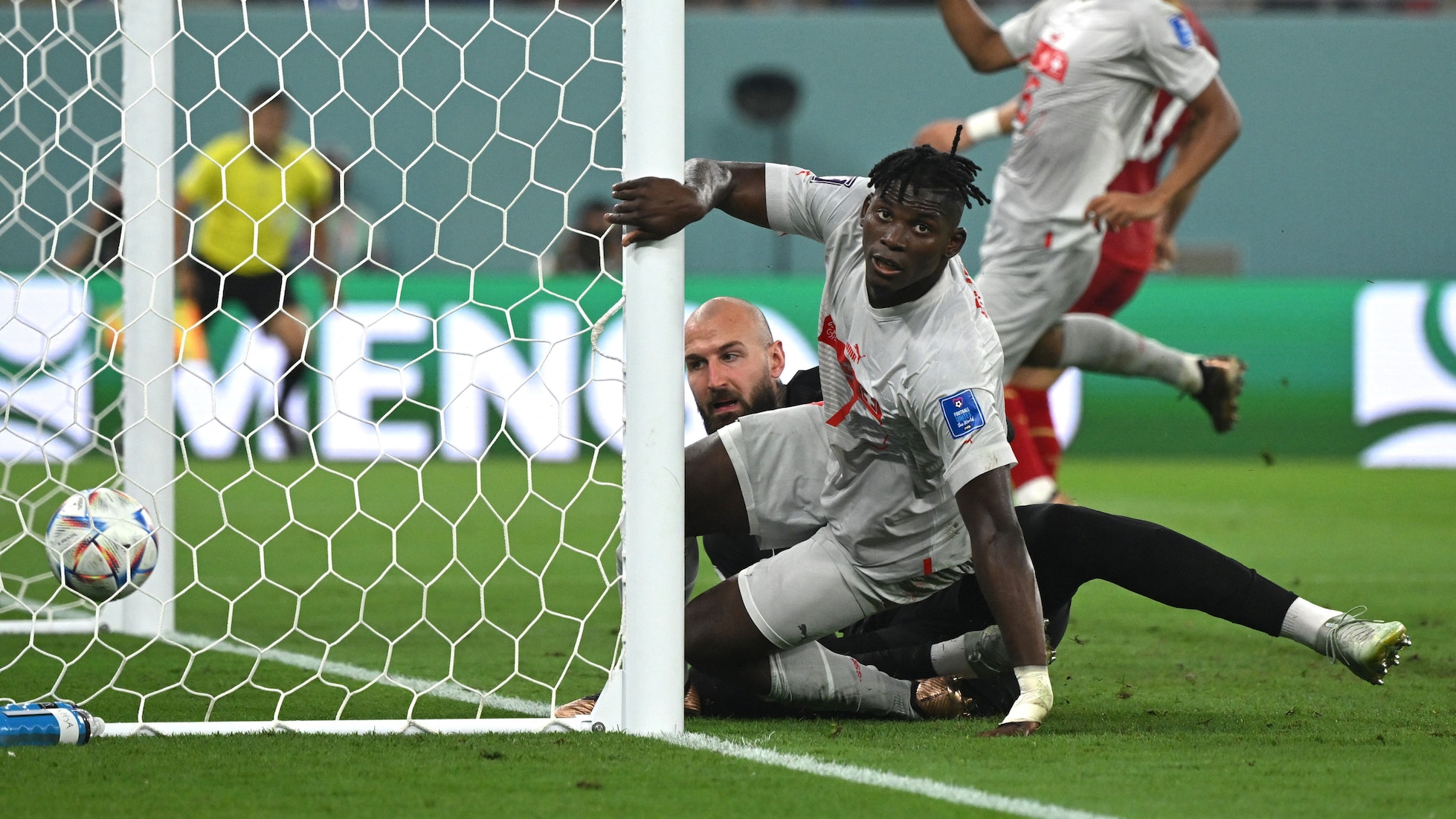 Das Tor von Breel Embolo 44' | Serbien - Schweiz | FIFA Fussball-Weltmeisterschaft Katar 2022™