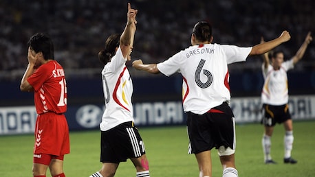 Das Tor von Renate Lingor 67' | Deutschland - Korea DVR | FIFA Frauen-Weltmeisterschaft China 2007™