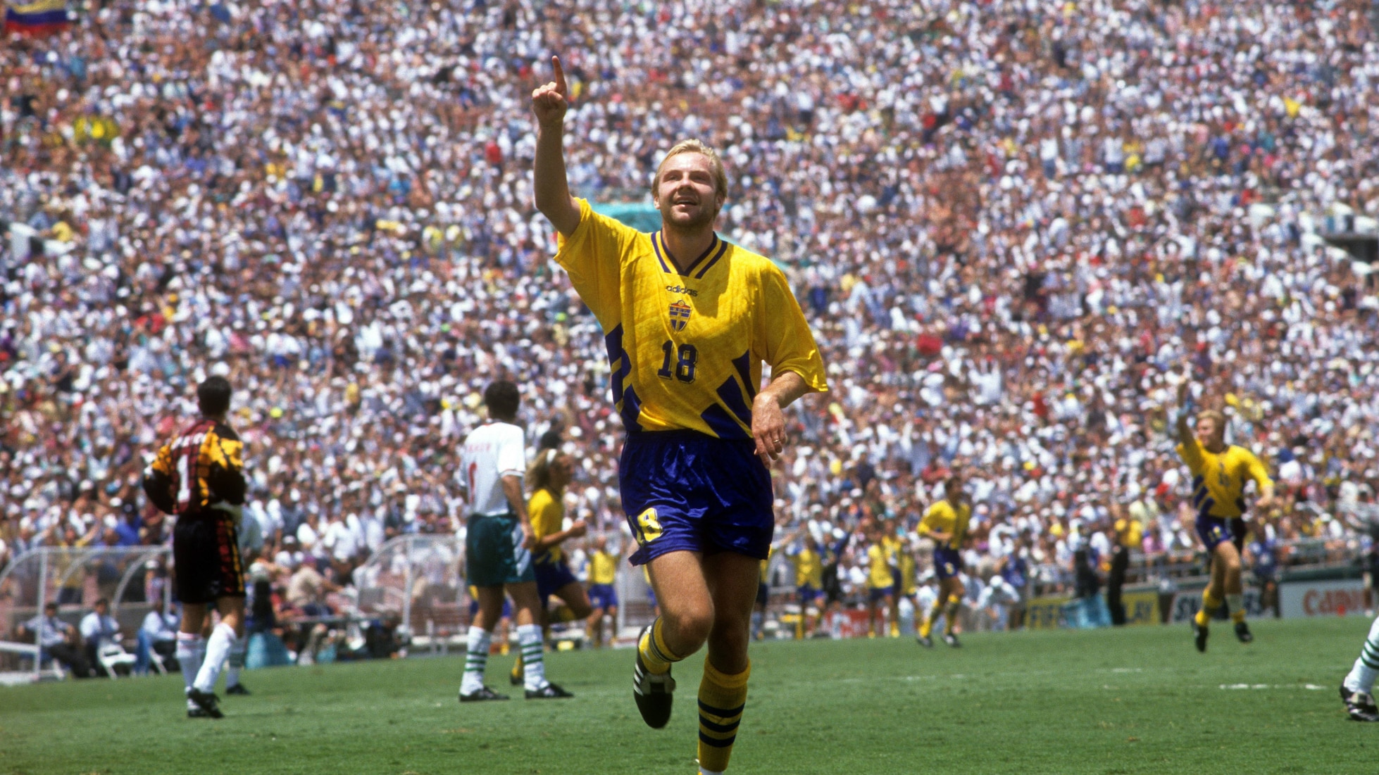 Le but de Håkan Mild 30' | Suède - Bulgarie | Coupe du Monde de la FIFA, États-Unis 1994™