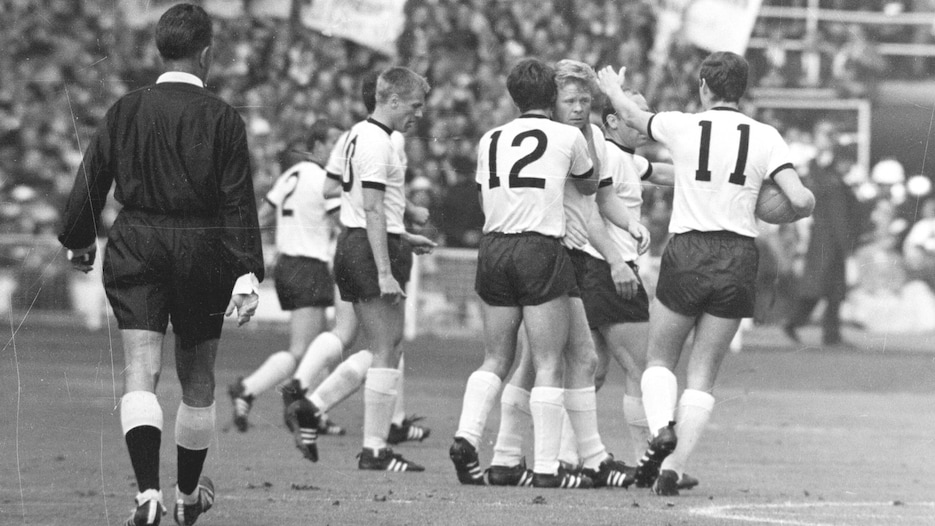 Helmut Haller Tor 13' | England - Deutschland FR | FIFA Fussball-Weltmeisterschaft England 1966™