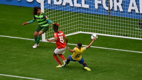 Gol de Eseosa Aigbogun 45+1' | Suiza vs Ecuador | Copa Mundial Femenina de la FIFA Canadá 2015™