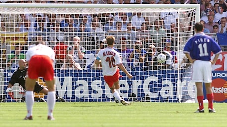 Le but de Michael Laudrup 42' | France - Danemark | Coupe du Monde de la FIFA, France 1998™