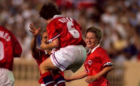 Das Tor von Hege Riise 72' | Norwegen - Schweden | FIFA Frauenfussball-Weltmeisterschaft USA 1999™