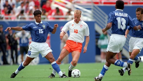 Das Tor von Dennis Bergkamp 64' | Niederlande - Brasilien | FIFA Fussball-Weltmeisterschaft USA 1994™