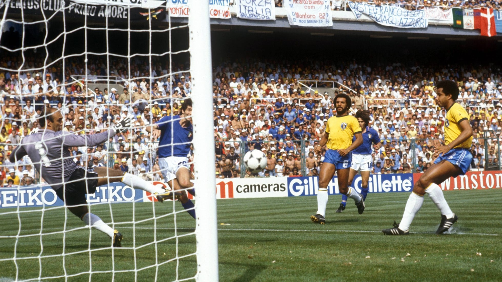 But de Paolo Rossi 5' | Italie - Brésil | Coupe du Monde de la FIFA, Espagne 1982™
