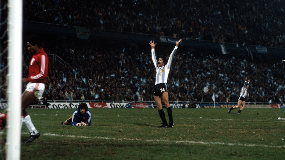 Le but de Leopoldo Jacinto Luque 72' | Argentine - Pérou | Coupe du Monde de la FIFA, Argentine 1978™
