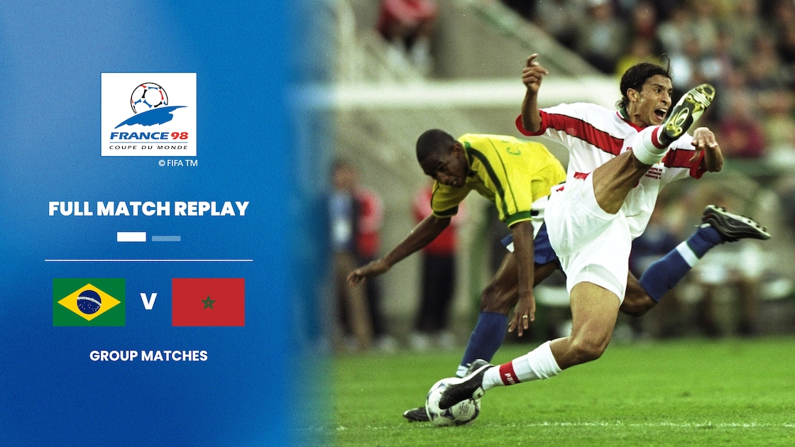 Fanion De Foot Maroc Vs Brésil, Coupe Du Monde 1998, Très Bon état