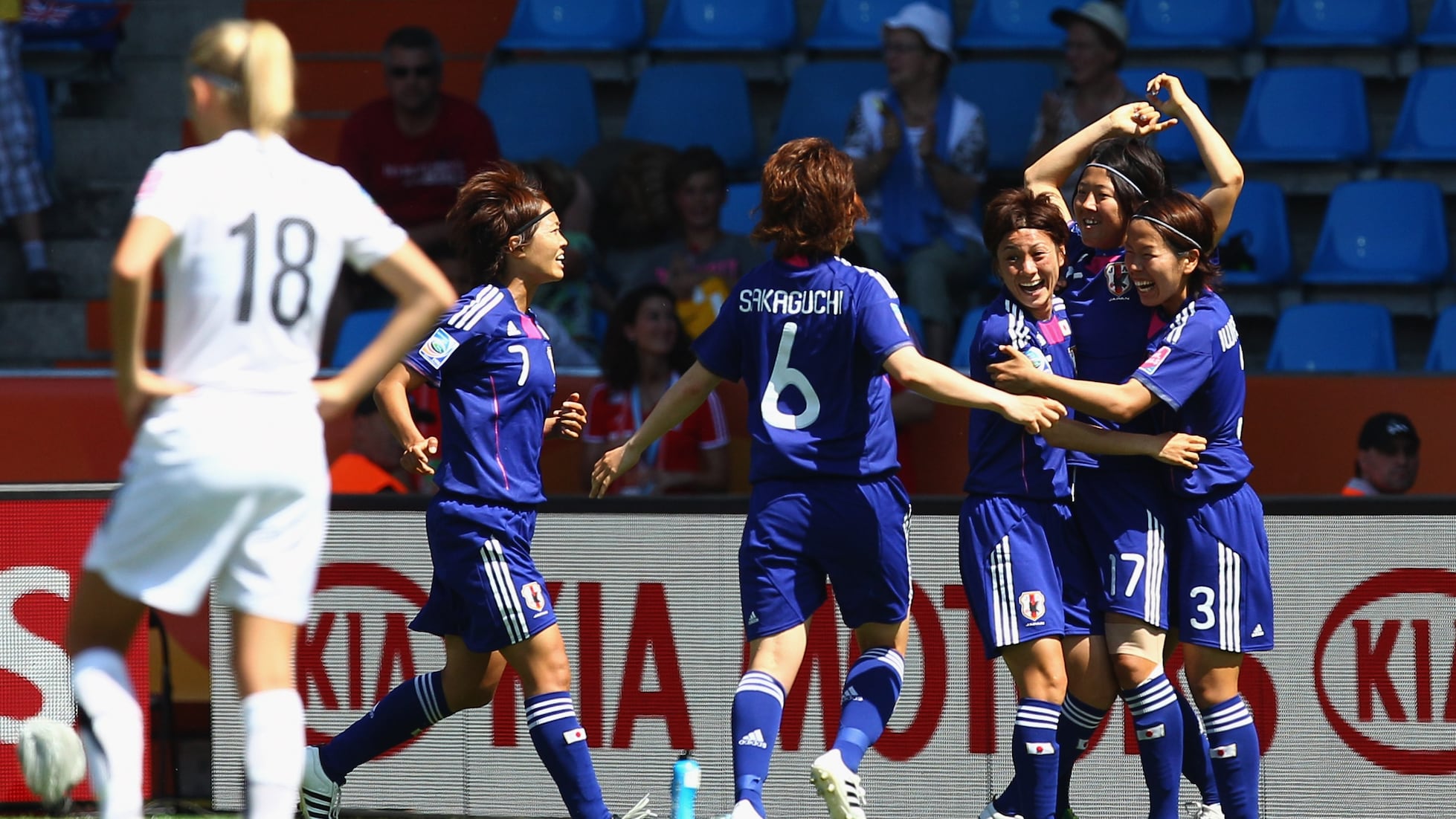 Le but de Yuki Nagasato 5' | Japon - Nouvelle-Zélande | Coupe du Monde Féminine de la FIFA, Allemagne 2011™