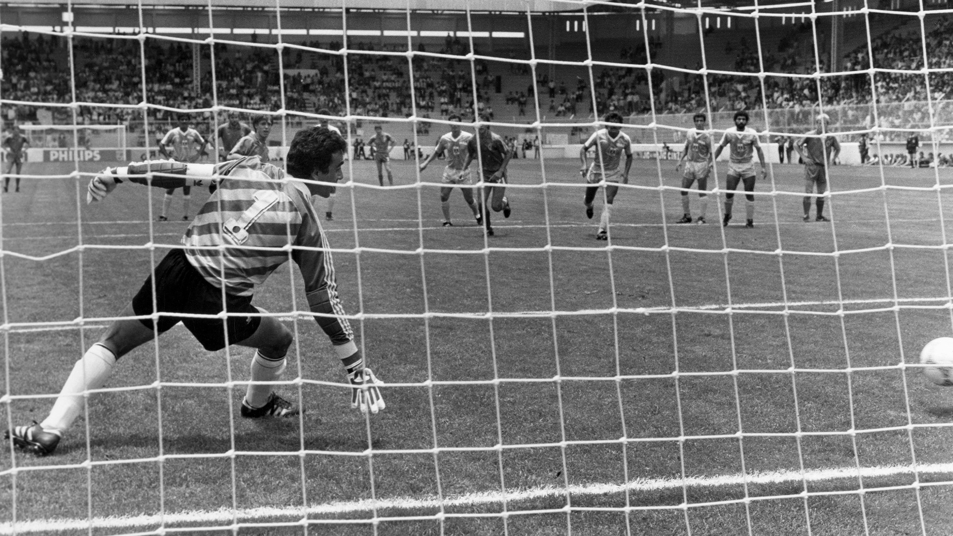 Le but de Nico Claesen 21' | Irak - Belgique | Coupe du Monde de la FIFA, Mexique 1986™