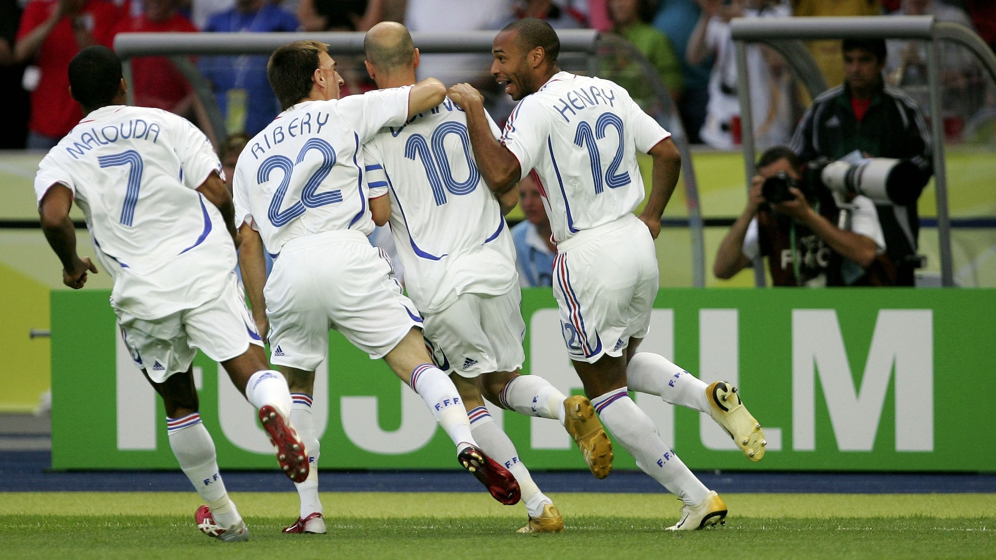 Gol de Zinedine Zidane 7' | Italia vs Francia | Copa Mundial de la FIFA Alemania 2006™