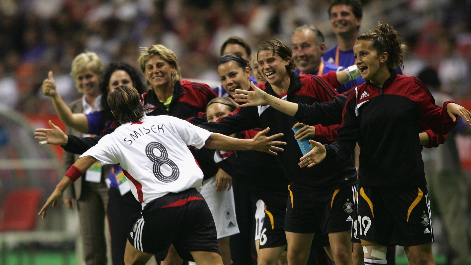 Das Tor von Sandra Smisek 70' | Deutschland - Argentinien | FIFA Frauen-Weltmeisterschaft China 2007™