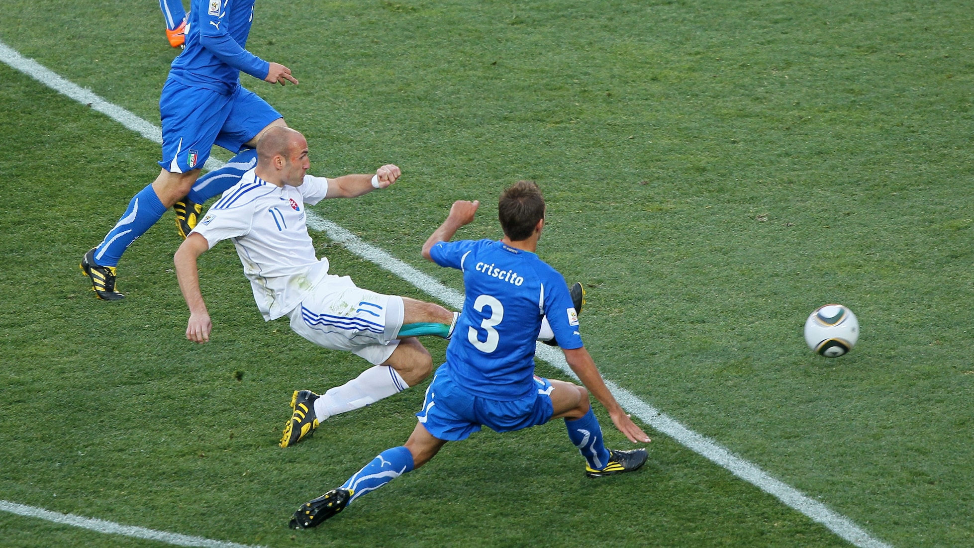 Le but de Róbert Vittek 24' | Slovaquie - Italie | Coupe du Monde de la FIFA, Afrique du Sud 2010™