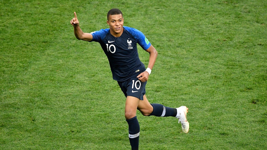 Kylian Mbappe Goal 65' | France v Croatia | 2018 FIFA World Cup Russia™