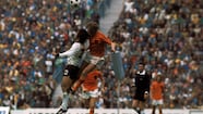 イレブン　74年ワールドカップ特集 伝説の試合74年W杯決勝で残念だったこと/六川亨の日本サッカー見
