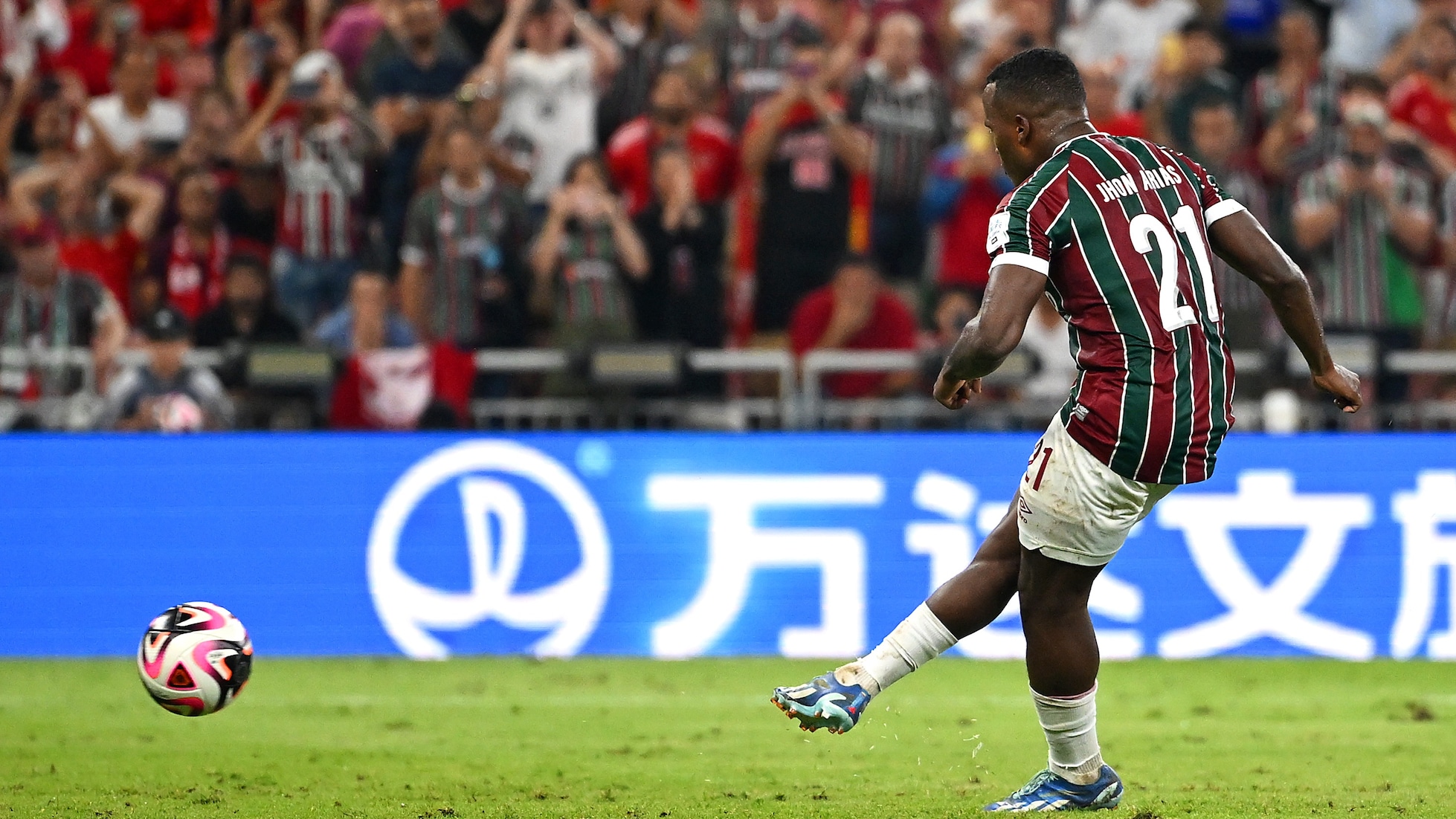 Arias and Fabio: Fluminense Stars Share Mutual Admiration