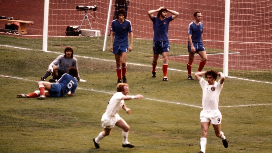 Gol de Joe Jordan 88' | Escocia vs Yugoslavia | Copa Mundial de la FIFA Alemania 1974™