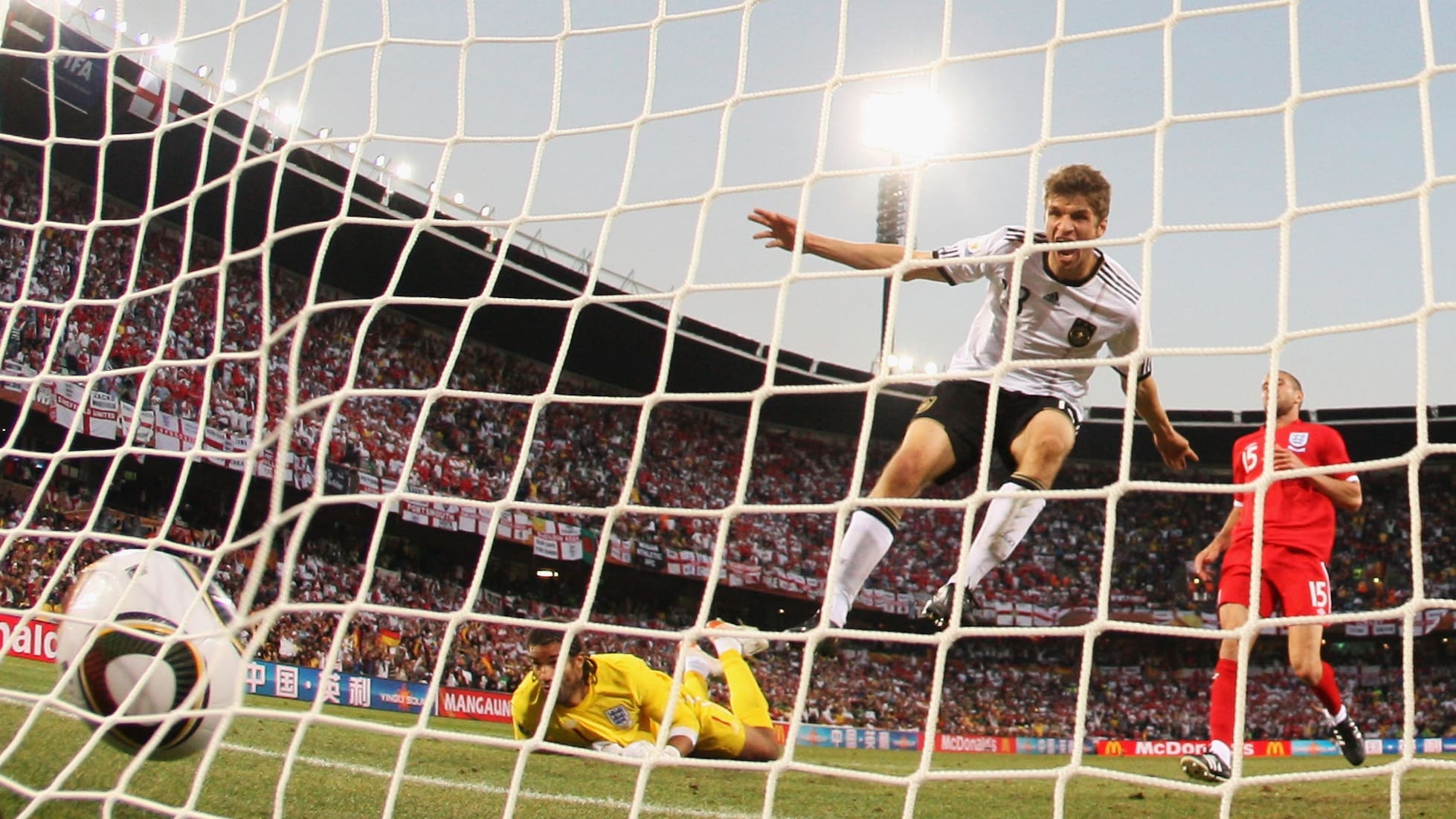 Le but de Thomas Muller 69' | Allemagne - Angleterre | Coupe du Monde de la FIFA, Afrique du Sud 2010™