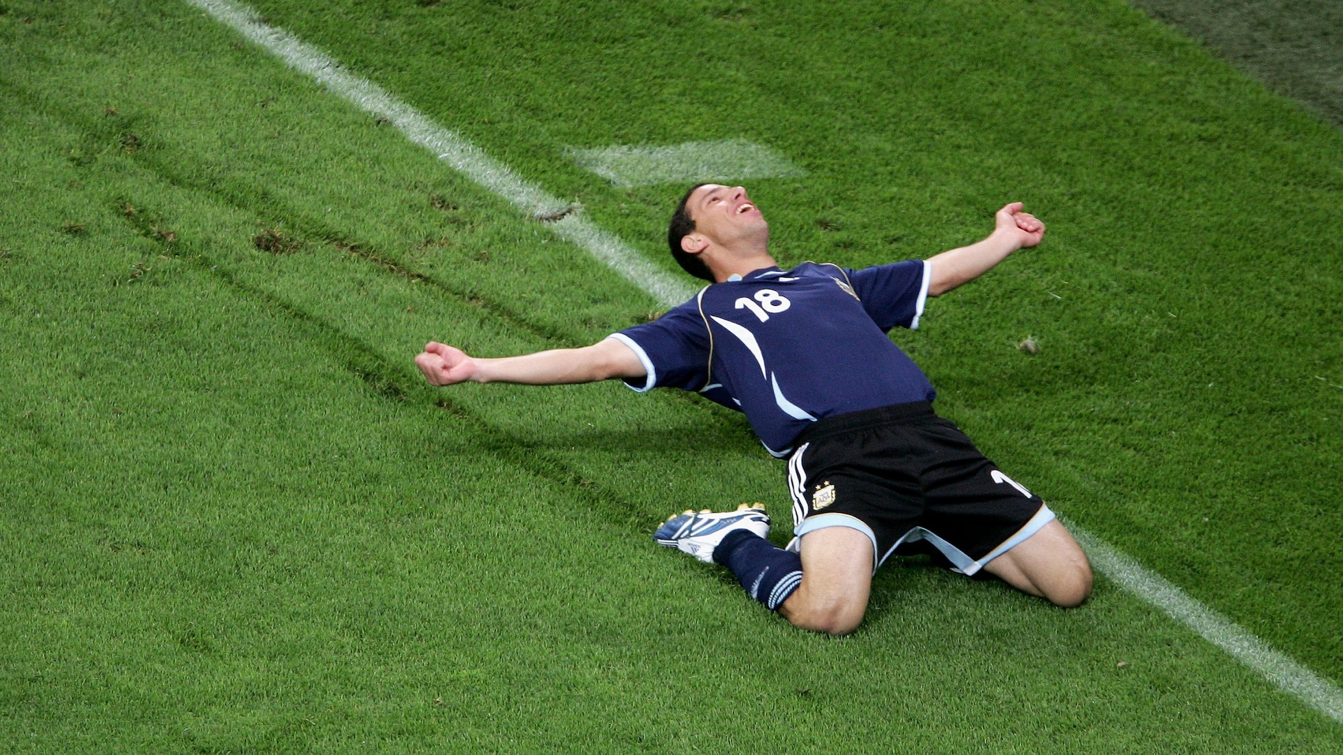 Gol de Maxi Rodríguez 6' | Argentina vs Serbia y Montenegro | Copa Mundial de la FIFA Alemania 2006™