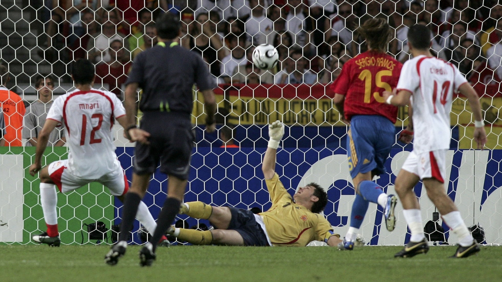 Das Tor von Jawhar Mnari 8' | Spanien - Tunesien | FIFA Fussball-Weltmeisterschaft Deutschland 2006™