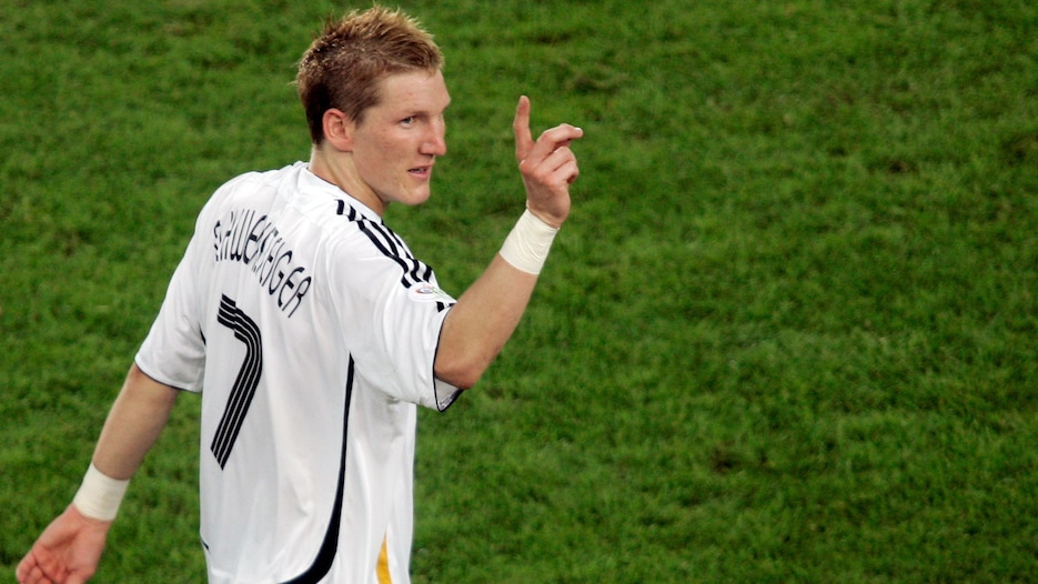 Le but de Bastian Schweinsteiger 56' | Allemagne - Portugal | Coupe du Monde de la FIFA, Allemagne 2006™