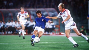 Roberto Baggio Goal 78' | Italy vs Czechoslovakia | 1990 FIFA World Cup Italy™