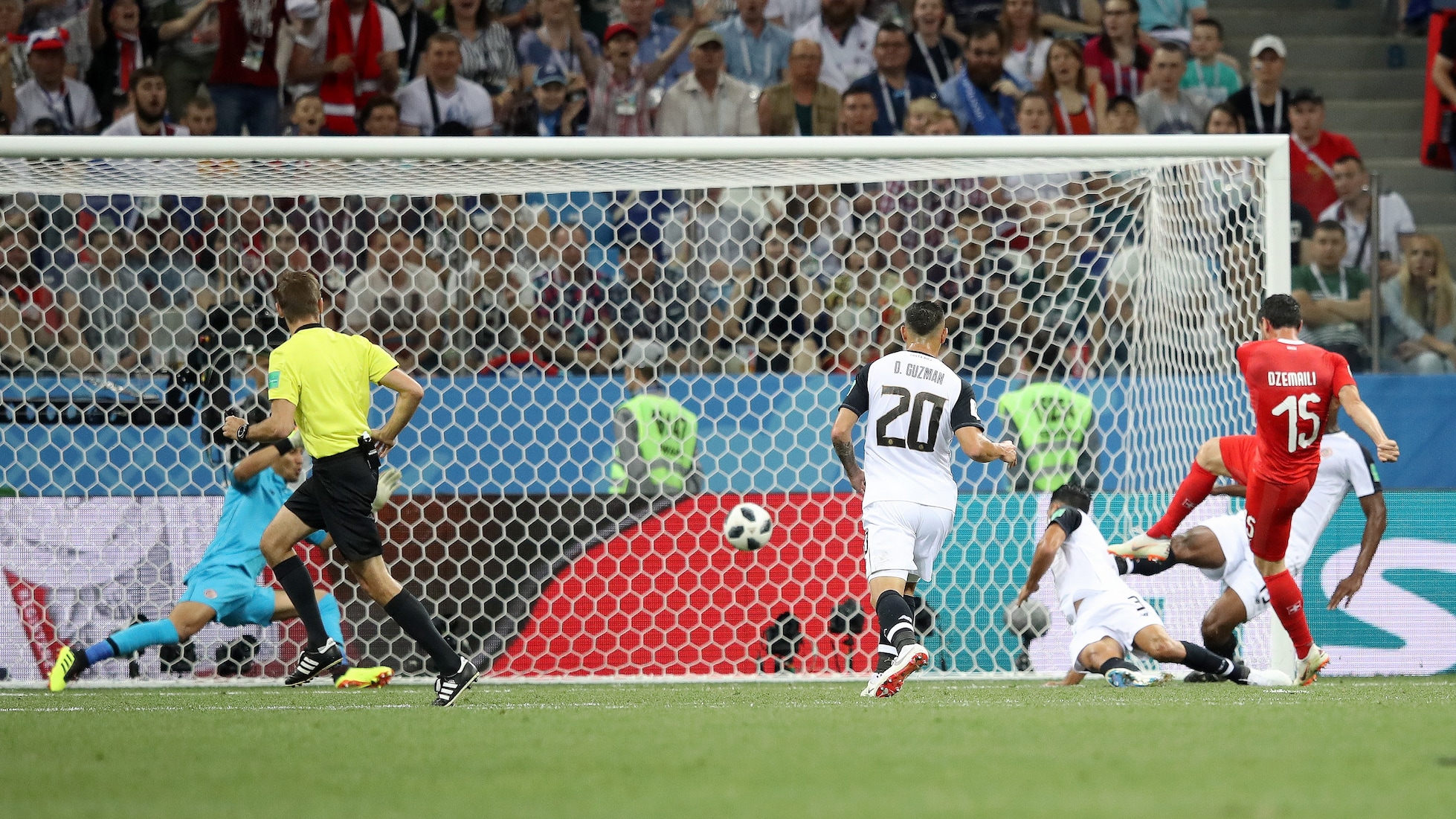 Das Tor von Blerim Dzemaili 31' | Schweiz - Costa Rica | FIFA Fussball-Weltmeisterschaft Russland 2018™