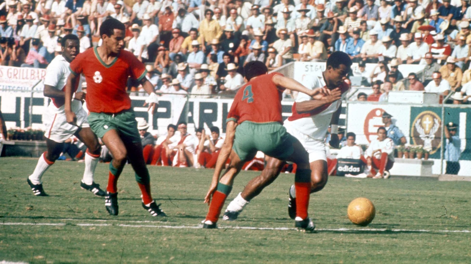 Teófilo Cubillas | Prêmio de Melhor Jogador Jovem | Copa do Mundo de 1970, no México