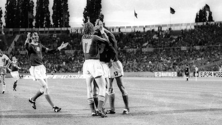 Gol de Grzegorz Lato 43' | Suecia vs Polonia | Copa Mundial de la FIFA Alemania 1974™