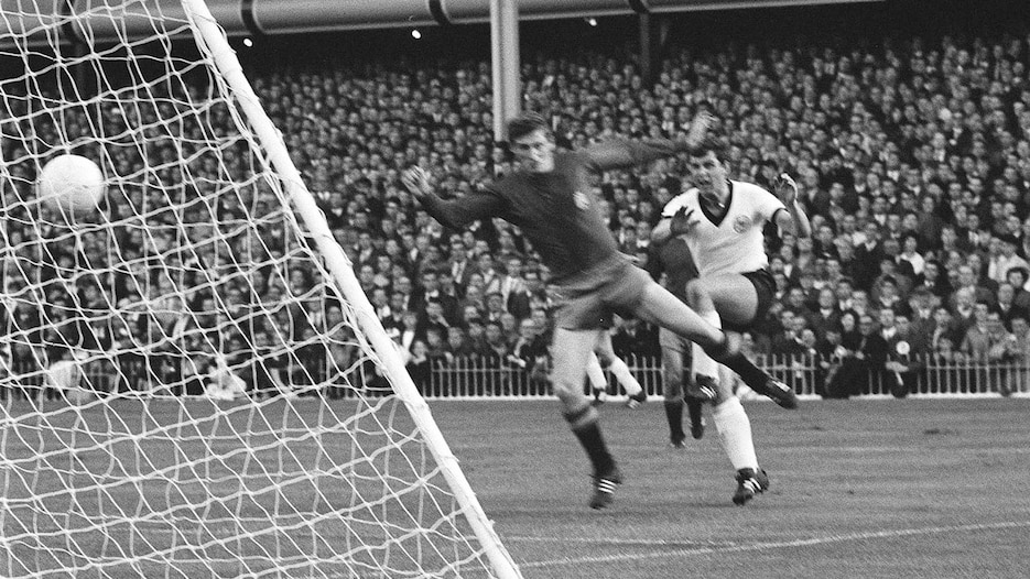 Gol de Lothar Emmerich 39' | Alemania FR vs España | Copa Mundial de la FIFA Inglaterra 1966™