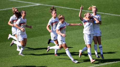 Das Tor von Alexandra Popp 19' | Deutschland - Nigeria | FIFA Frauen-Weltmeisterschaft Frankreich 2019™
